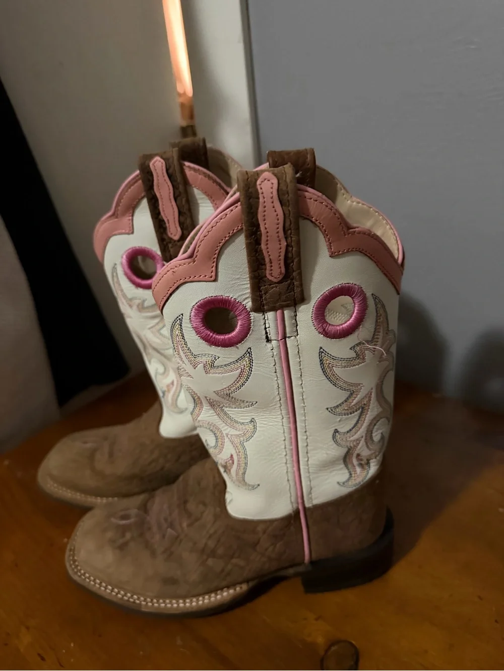 Hi Brown and White Western Cutout Pull-On Boots - Pink Trim